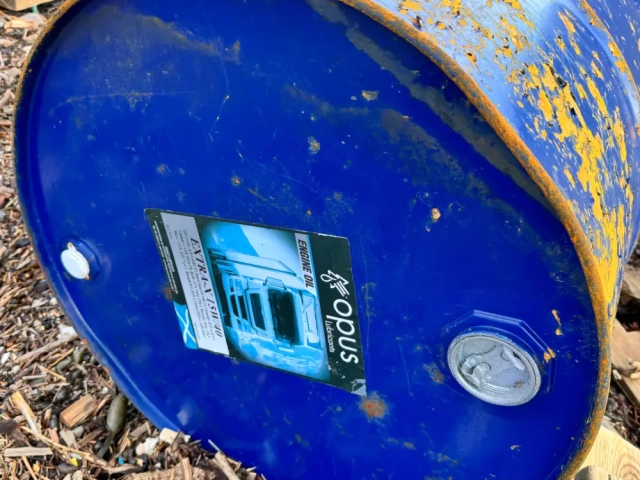 Metal Oil or similar fluid containers